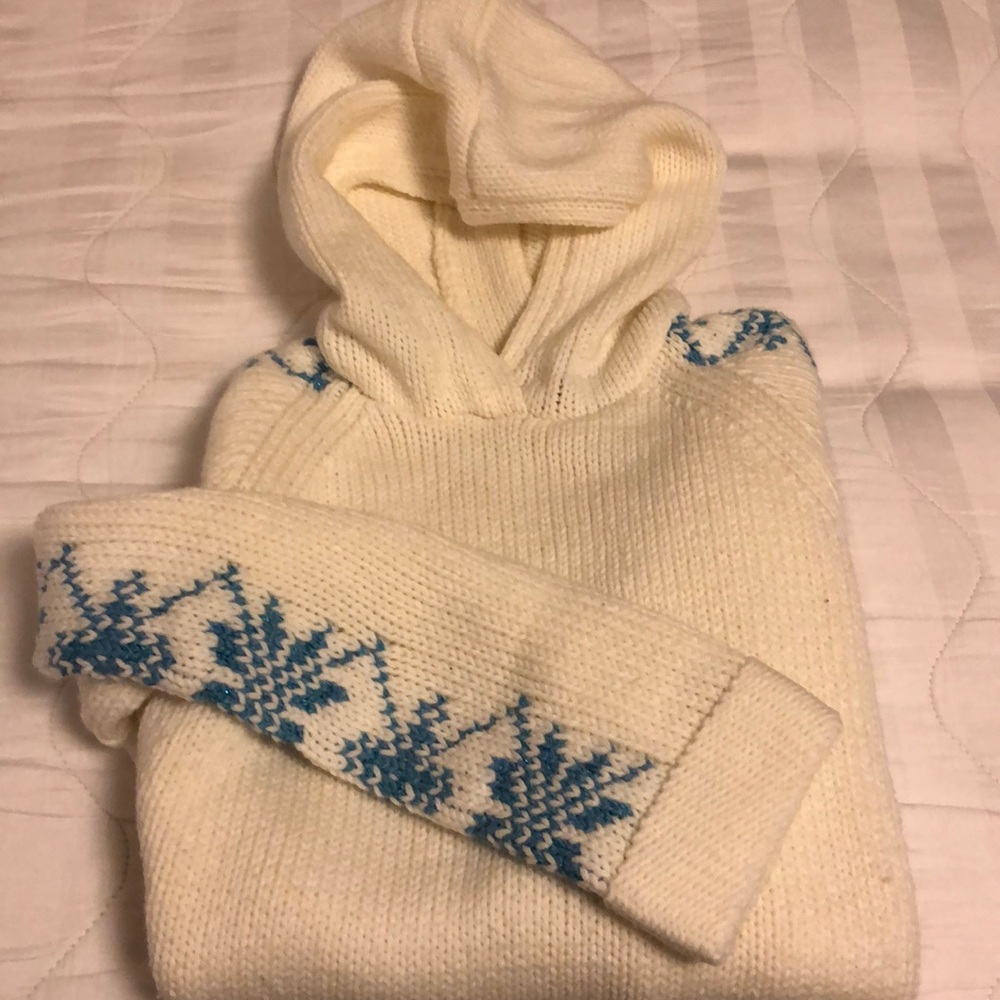 Soft cotton pullover